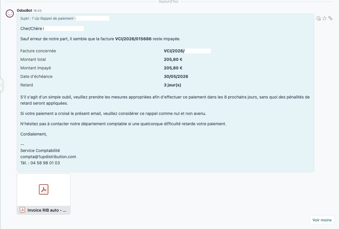 Email de relance client avec facture PDF jointe dans le fil de discussion Odoo